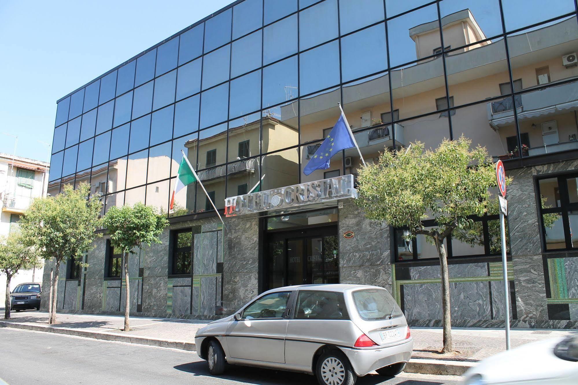 Cristal Hotel Eboli